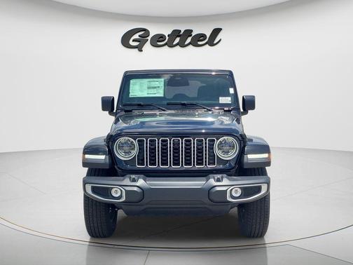 Black Clearcoat 2026 Jeep Wrangler 4-Door Sahara 4x4
