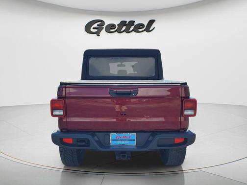 Snazzberry Pearlcoat 2021 Jeep Gladiator Sport S