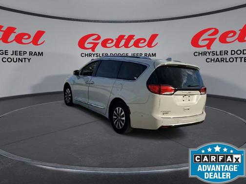 2020 Chrysler Pacifica Touring-L Plus