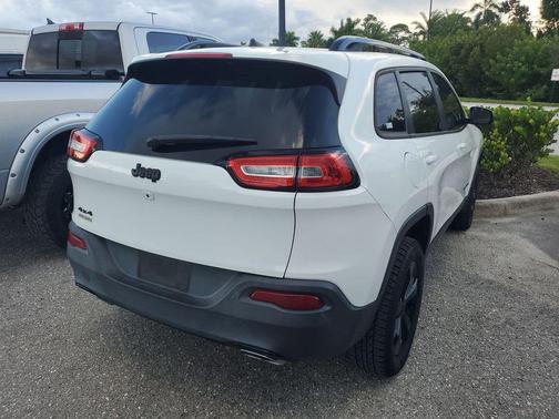 2016 Jeep Cherokee Altitude