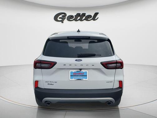 OXFORD WHITE 2025 Ford Escape Active