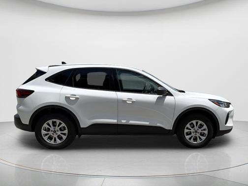OXFORD WHITE 2025 Ford Escape Active