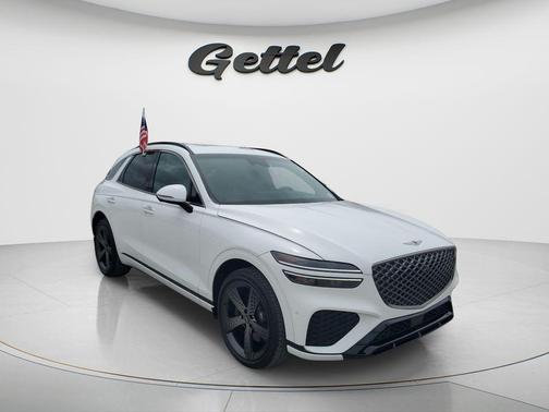 Alta White 2025 Genesis GV70 3.5T AWD Sport