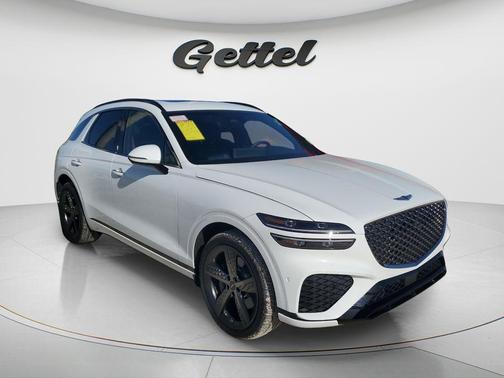Alta White 2025 Genesis GV70 3.5T AWD Sport