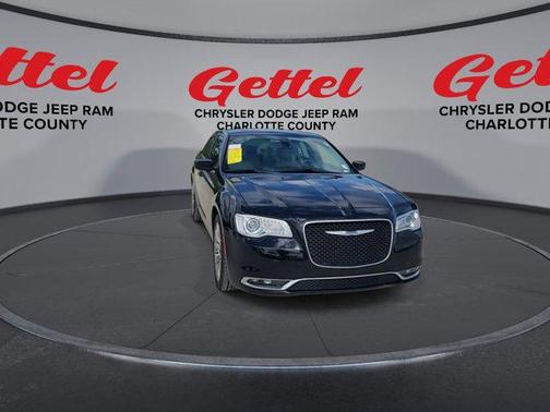 2018 Chrysler 300 Touring
