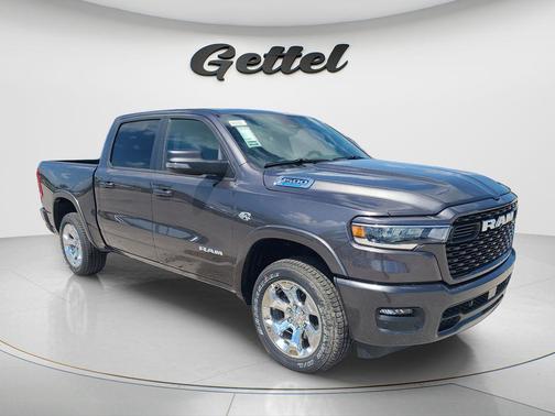 Granite Crystal Metallic Clearcoat 2026 RAM 1500 Big Horn/Lone Star
