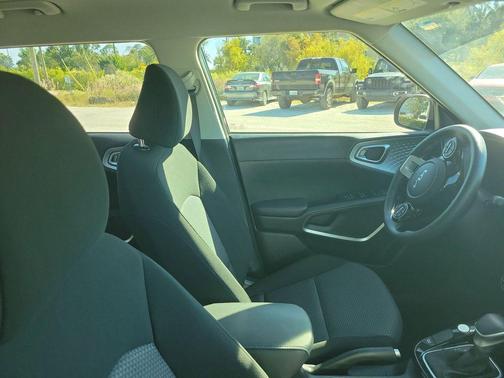 2023 Kia Soul S