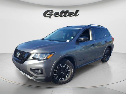 Gun Metallic 2020 Nissan Pathfinder SL 2WD