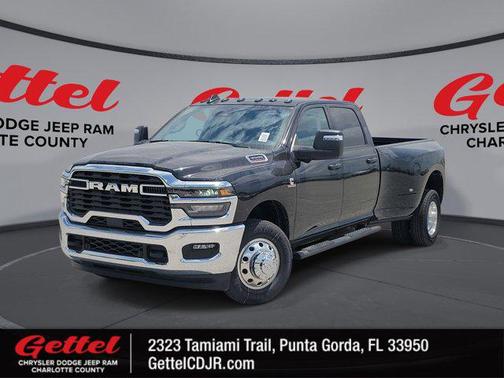 2025 RAM 3500 Tradesman Crew Cab 4x2 8' Box