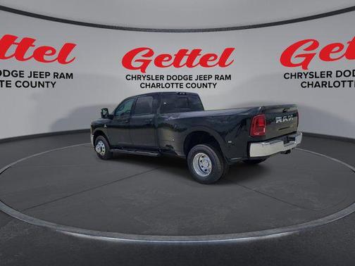 2025 RAM 3500 Tradesman Crew Cab 4x2 8' Box