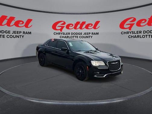 2023 Chrysler 300 Touring