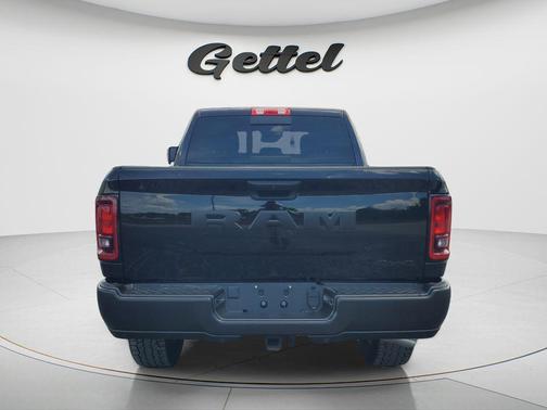 Diamond Black Crystal Pearlcoat 2025 RAM 2500 Tradesman Crew Cab 4x4 6'4' Box