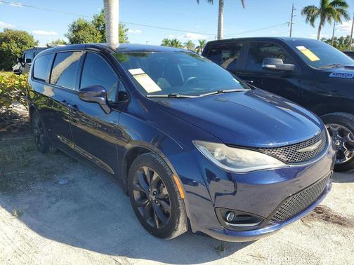 2019 Chrysler Pacifica Touring Plus