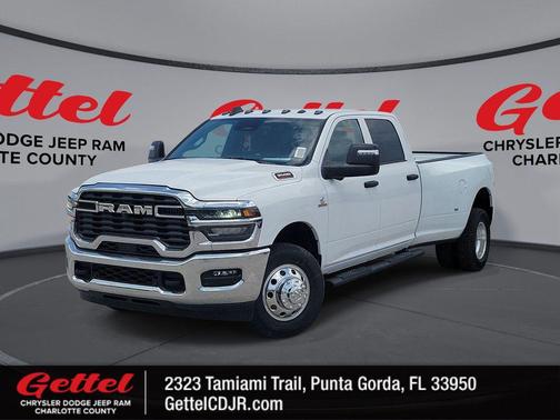 2025 RAM 3500 Tradesman Crew Cab 4x2 8' Box