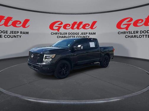 2023 Nissan Titan SV
