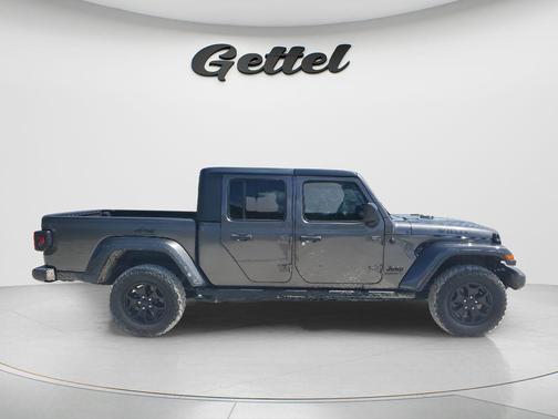 Granite Crystal Metallic Clearcoat 2022 Jeep Gladiator Willys 4x4