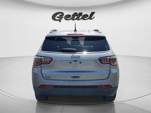 Billet Silver Metallic Clearcoat 2018 Jeep Compass Latitude