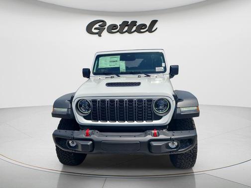 Bright White Clearcoat 2026 Jeep Wrangler Rubicon