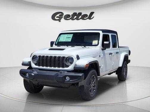 Bright White Clearcoat 2026 Jeep Gladiator Sport S