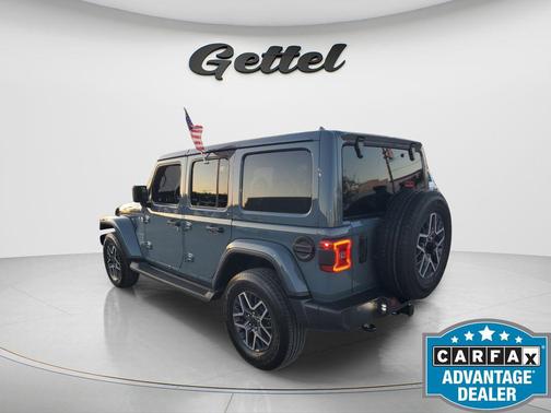 2024 Jeep Wrangler 4-Door Sahara 4x4