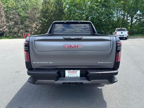Magnus Matte 2026 GMC Sierra 1500 Denali