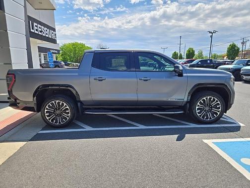 Magnus Matte 2026 GMC Sierra 1500 Denali
