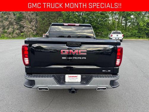 Onyx Black 2026 GMC Sierra 1500 SLE
