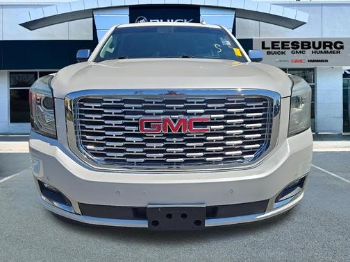 White Frost Tricoat 2019 GMC Yukon XL Denali