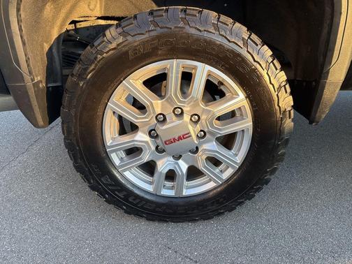 2024 GMC Sierra 3500 SLT