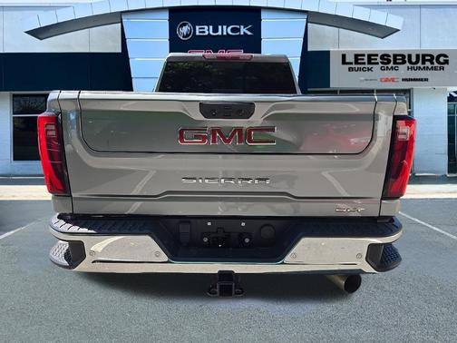Sterling Metallic 2024 GMC Sierra 2500 SLT