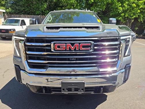 Sterling Metallic 2024 GMC Sierra 2500 SLT