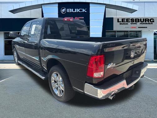 Brilliant Black Crystal Pearlcoat 2017 RAM 1500 Big Horn
