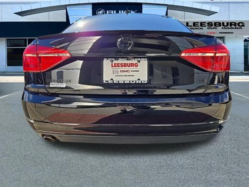 2016 Volkswagen Passat 1.8T SE