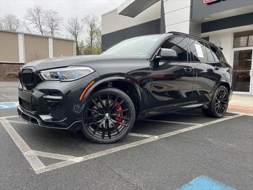 2022 BMW X5 M50i