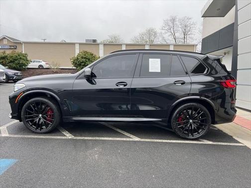 2022 BMW X5 M50i