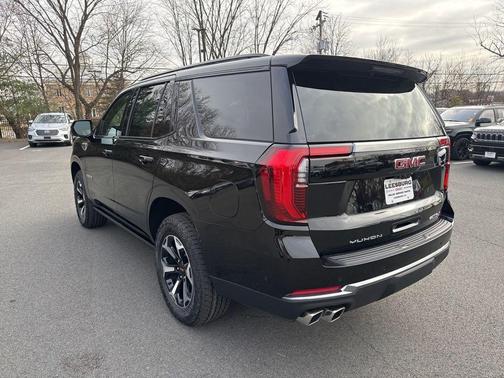 2026 GMC Yukon 4WD AT4