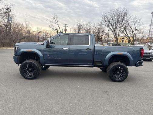 2026 GMC Sierra 2500 Denali