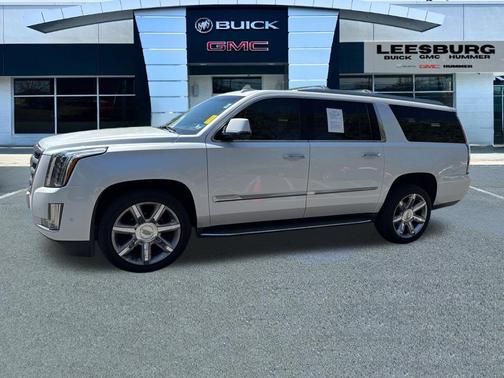 Crystal White Tricoat 2017 Cadillac Escalade ESV Luxury