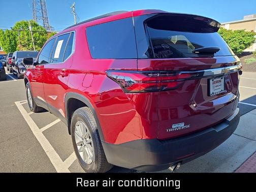 Radiant Red Tintcoat 2023 Chevrolet Traverse LT Cloth