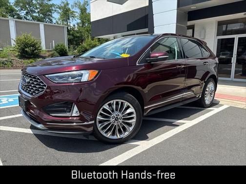 2022 Ford Edge Titanium
