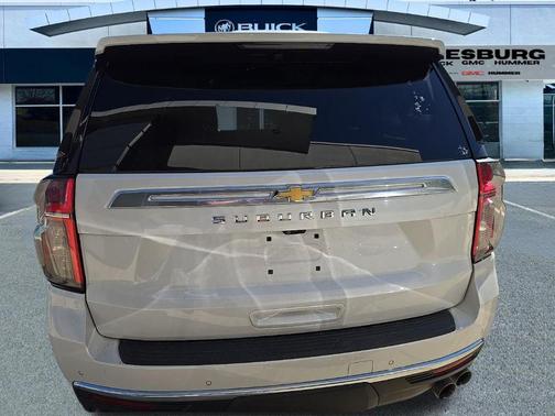Iridescent Pearl Tricoat 2021 Chevrolet Suburban 4WD High Country