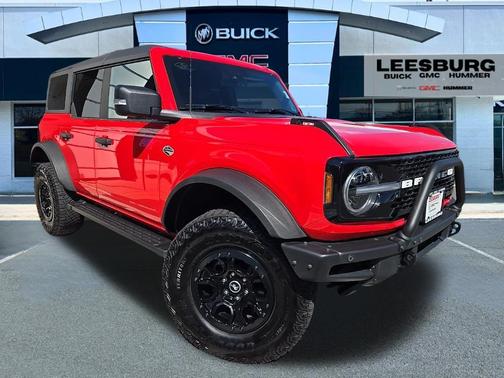 RACE RED 2022 Ford Bronco Wildtrak