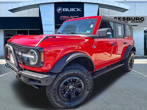 RACE RED 2022 Ford Bronco Wildtrak