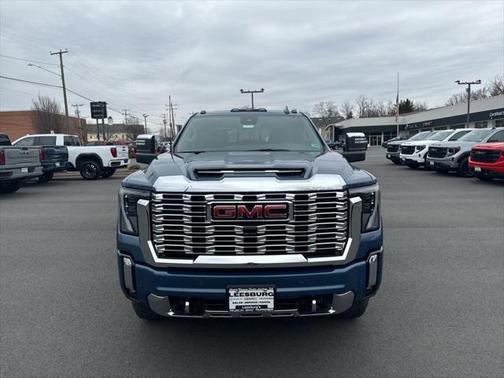 2025 GMC Sierra 2500 Denali