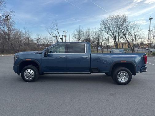 2026 GMC Sierra 3500 Denali