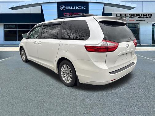 2015 Toyota Sienna XLE