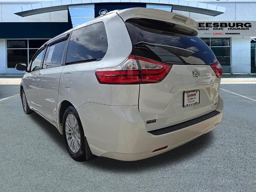 2015 Toyota Sienna XLE