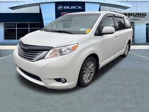 2015 Toyota Sienna XLE