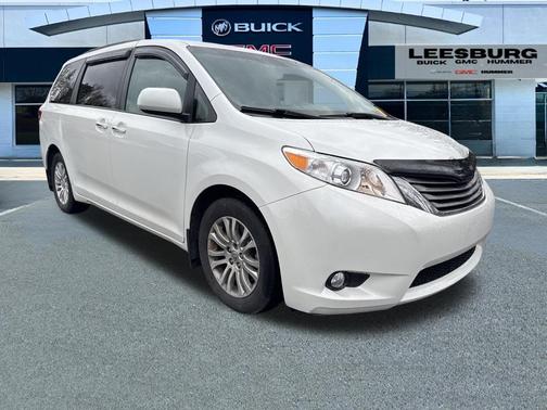 2015 Toyota Sienna XLE