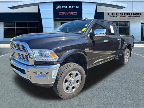 Brilliant Black Crystal Pearlcoat 2017 RAM 2500 Laramie Crew Cab 4x4 6'4' Box